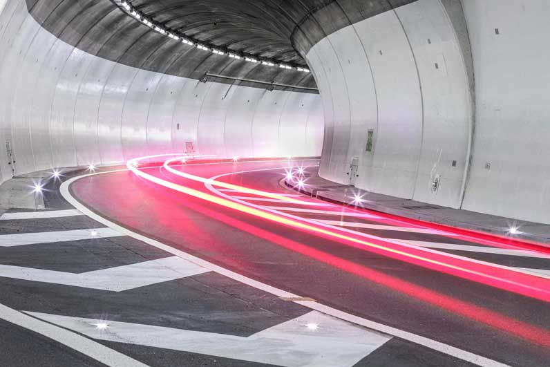 MarkLED Mit Lichtmalerei im Autobahntunnel Schaffhausen