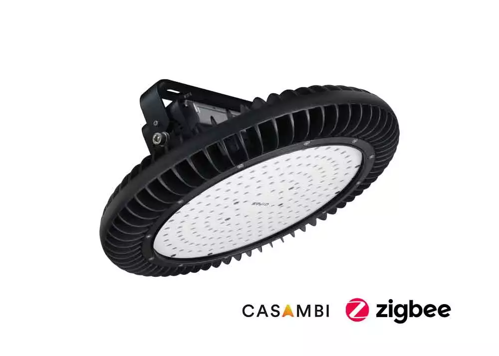 Runder LED-Hallentiefstrahler in schwarz mit CASAMBI und zigbee für Hallenbeleuchtung